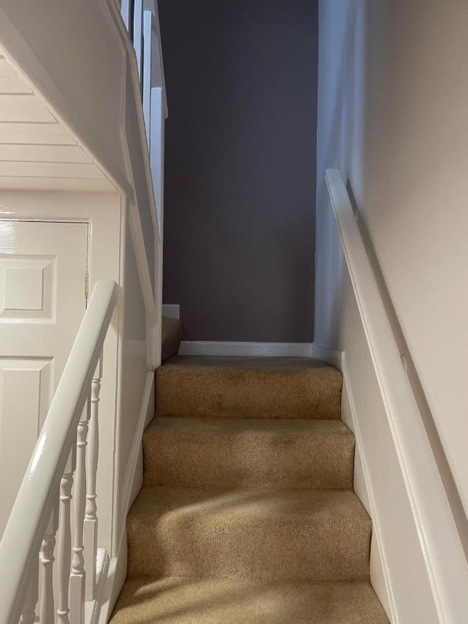'sounion' - Fabulous, Spacious Modern House With Large Private Garden In Leafy Lytham Casa vacanze